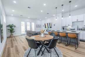 Luxury Home Near Houston Downtown & Medical Center